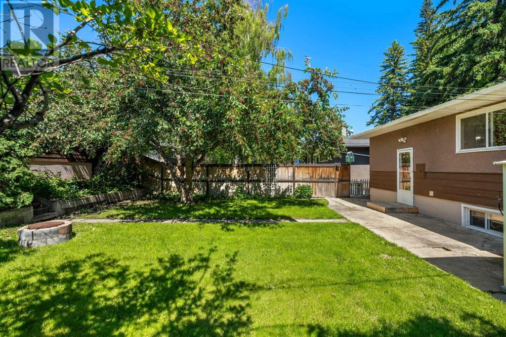 Single Family House Bungalow for Sale in  Haddon Road SW Haysboro Calgary 
