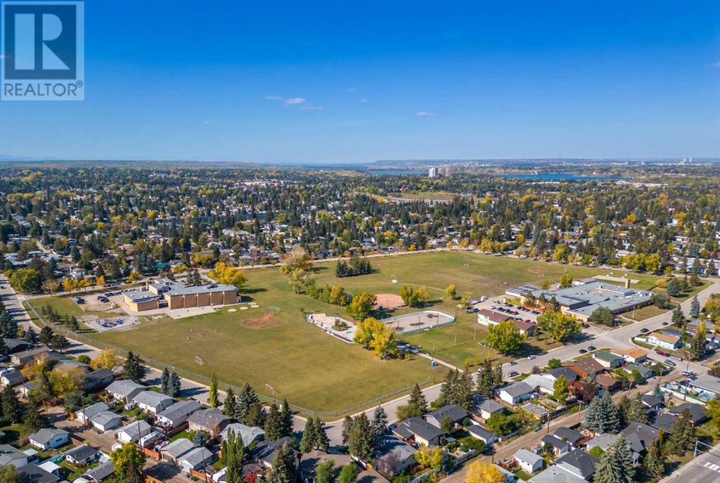 Single Family House Bungalow for Sale in  Haddon Road SW Haysboro Calgary 