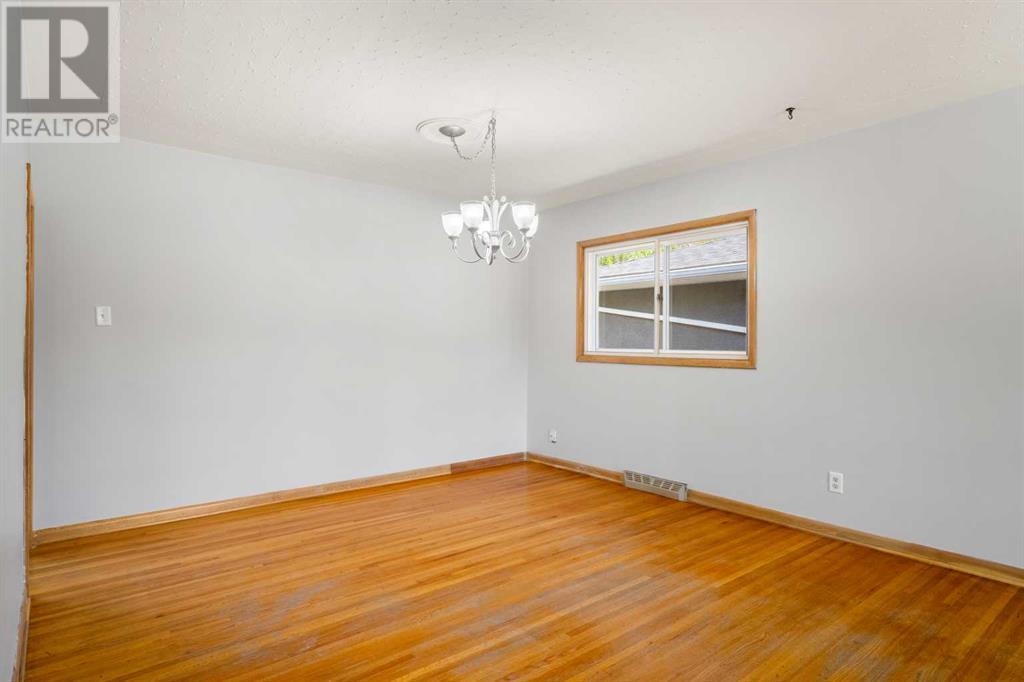 Single Family House Bungalow for Sale in  Haddon Road SW Haysboro Calgary 