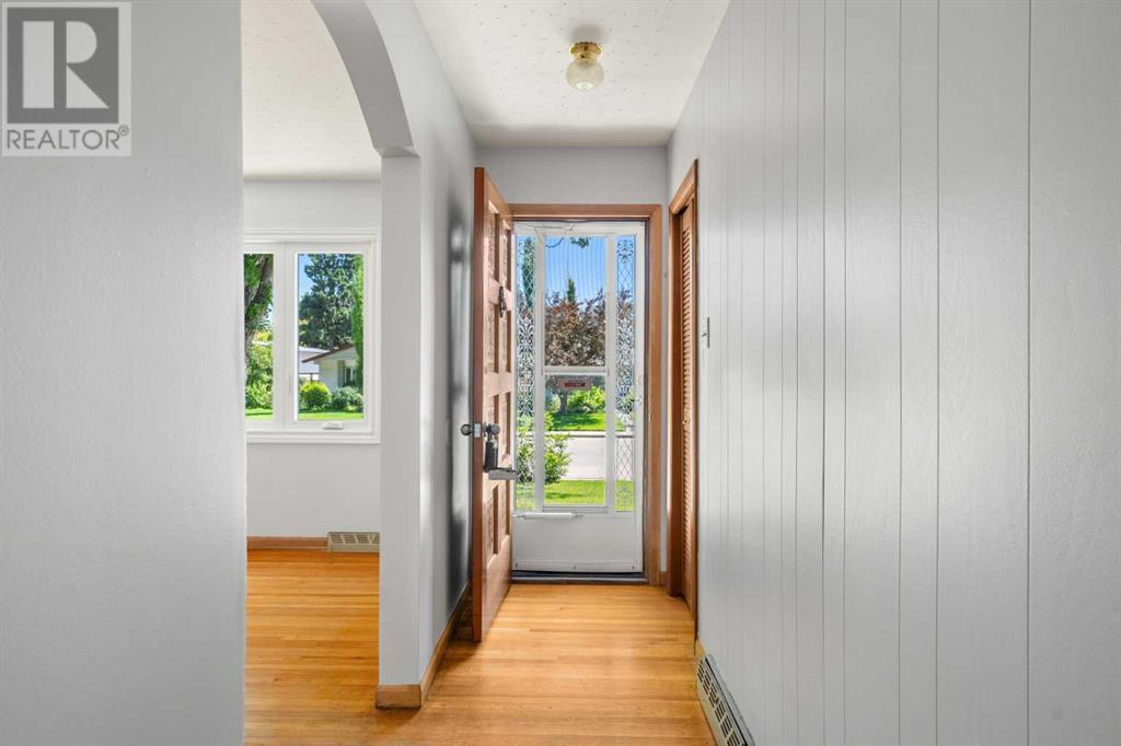 Single Family House Bungalow for Sale in  Haddon Road SW Haysboro Calgary 