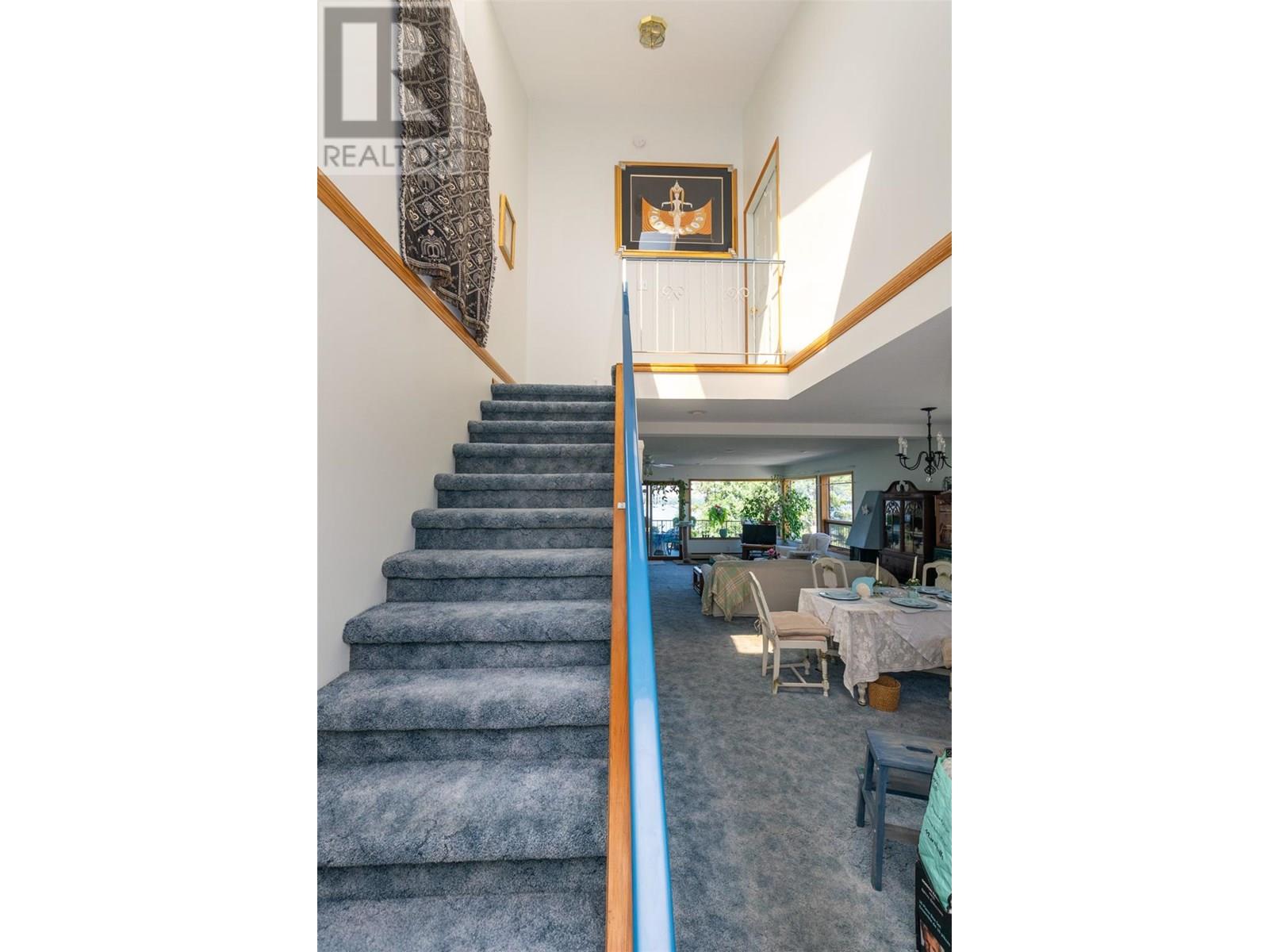 1 1261 Trans Canada Highway, Sorrento