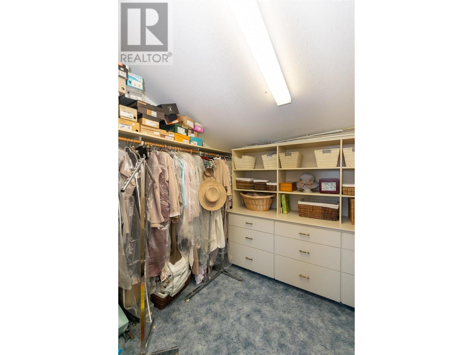1 1261 Trans Canada Highway, Sorrento