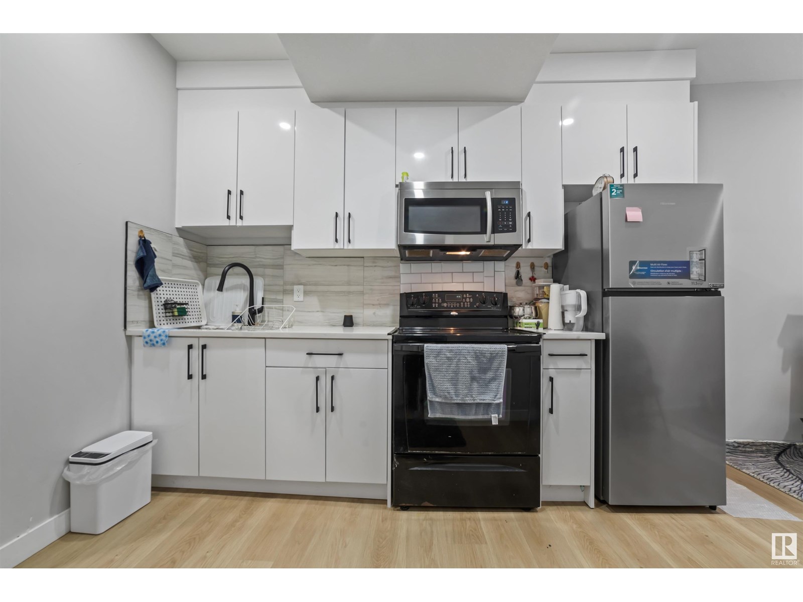 Photo 36 of 3516 33 Ave Nw Nw, Edmonton AB
