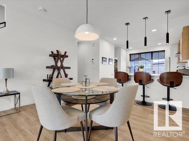 Photo 12 of 439 39 St Sw, Edmonton AB