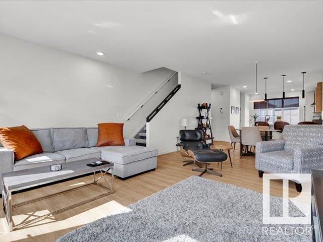 Photo 15 of 439 39 St Sw, Edmonton AB