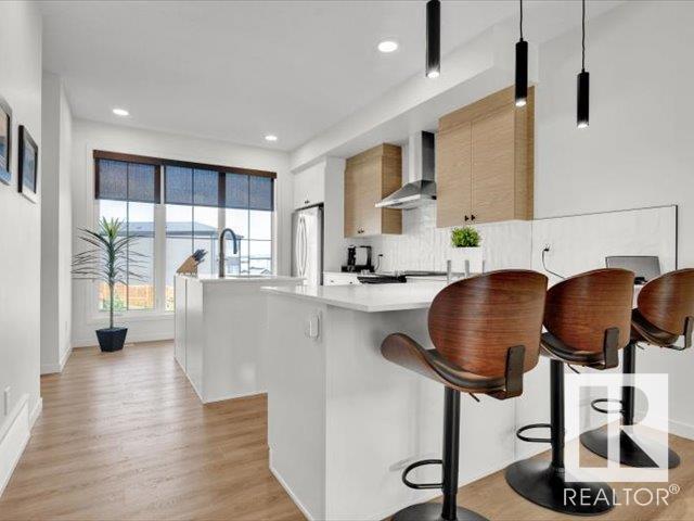 Photo 26 of 439 39 St Sw, Edmonton AB