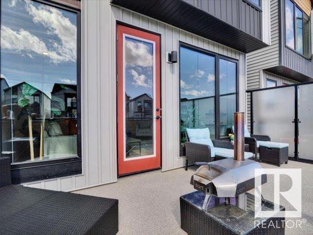 Photo 13 of 439 39 St Sw, Edmonton AB