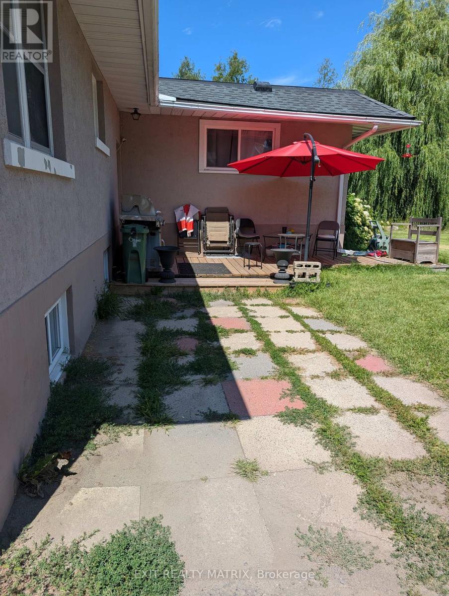 Photo 11 of 3243 Riverside Drive, Ottawa ON