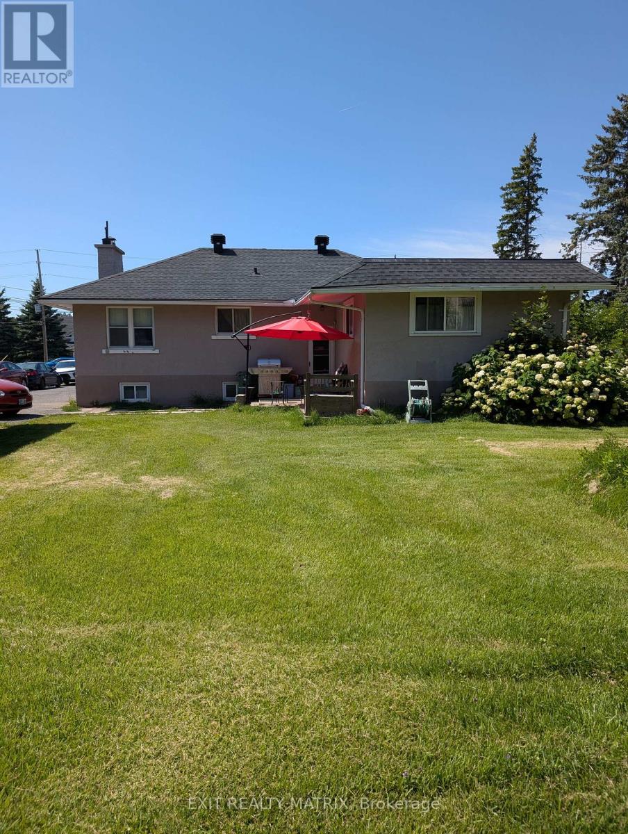 Photo 12 of 3243 Riverside Drive, Ottawa ON