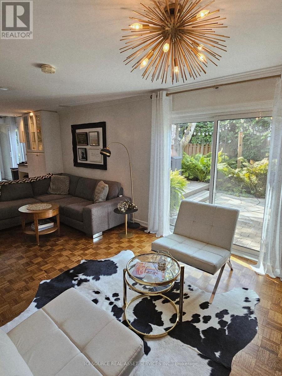 Photo 21 of 1 Erinlea Court, Ottawa ON