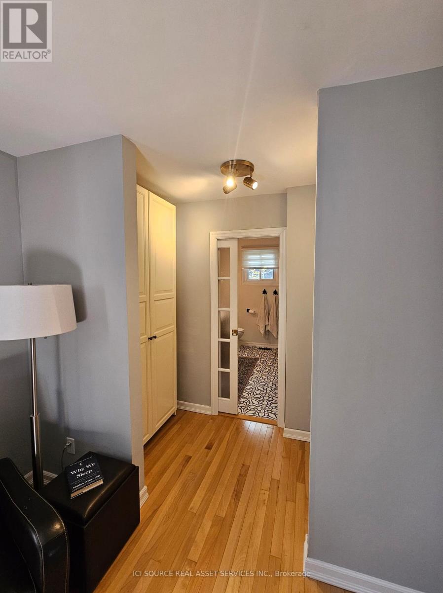 Photo 31 of 1 Erinlea Court, Ottawa ON