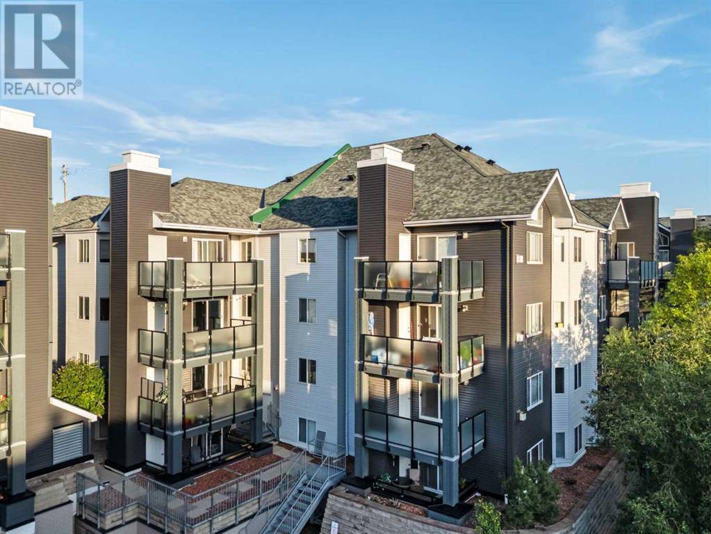 Single Family House for Sale in   Sierra Morena Mews SW Signal Hill Calgary 