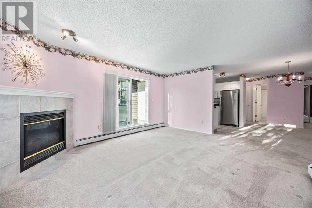 Single Family House for Sale in   Sierra Morena Mews SW Signal Hill Calgary 
