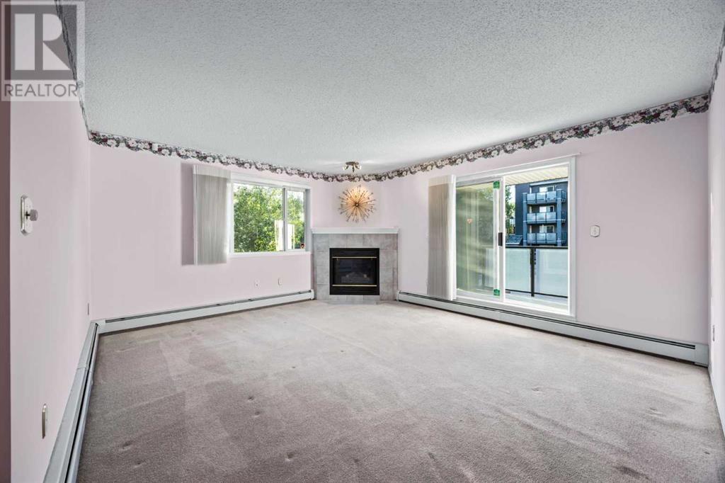 Single Family House for Sale in   Sierra Morena Mews SW Signal Hill Calgary 