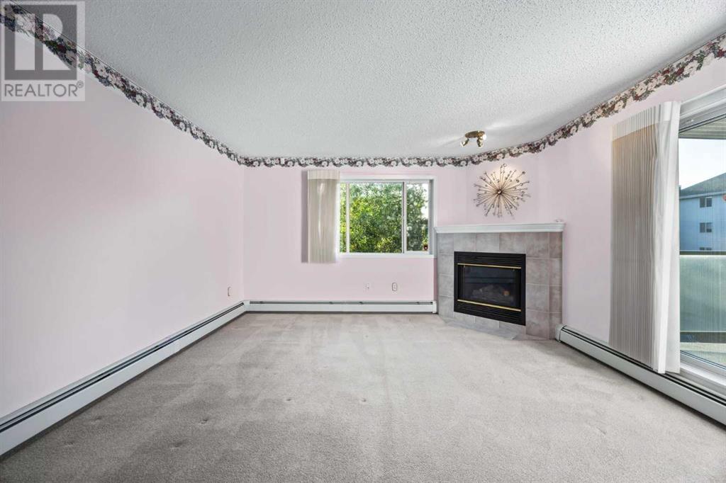 Single Family House for Sale in   Sierra Morena Mews SW Signal Hill Calgary 