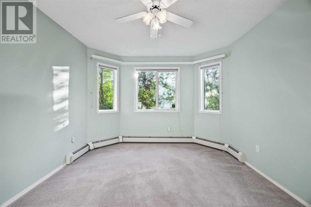 Single Family House for Sale in   Sierra Morena Mews SW Signal Hill Calgary 