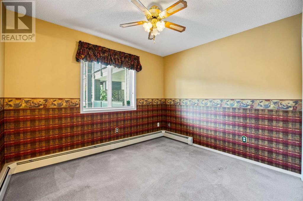 Single Family House for Sale in   Sierra Morena Mews SW Signal Hill Calgary 
