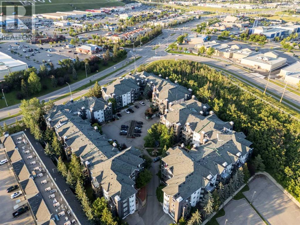 Single Family House for Sale in   Sierra Morena Mews SW Signal Hill Calgary 