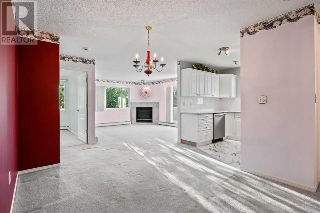 Single Family House for Sale in   Sierra Morena Mews SW Signal Hill Calgary 