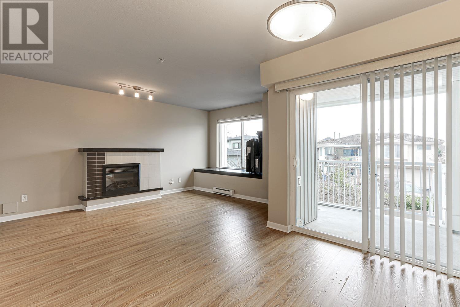 Photo 6 of 30 7370 Stride Avenue, Burnaby BC