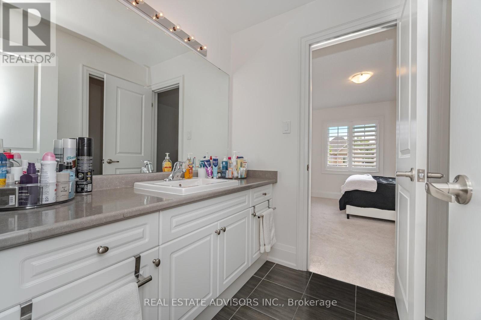 Photo 13 of 81 Pridham Place, New Tecumseth ON