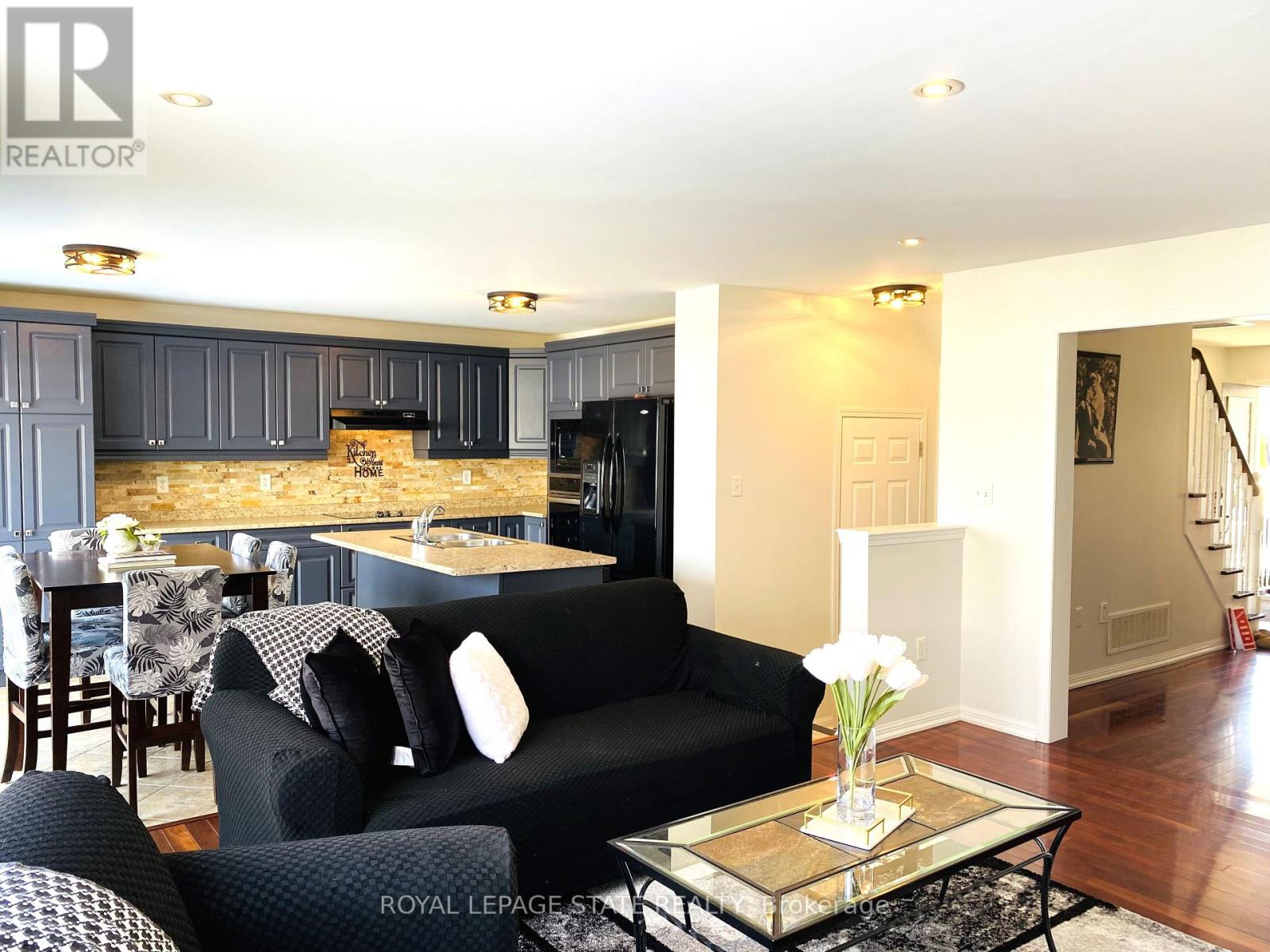 Photo 7 of 78 John W Taylor Avenue, New Tecumseth ON
