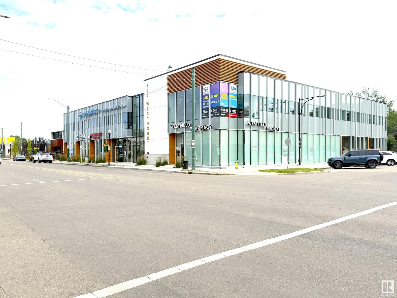 Photo 8 of 10965 124 St Nw Nw, Edmonton AB