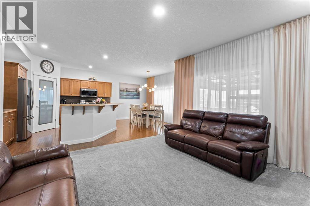Photo 40 of 44 Copperleaf Way Se, Calgary AB