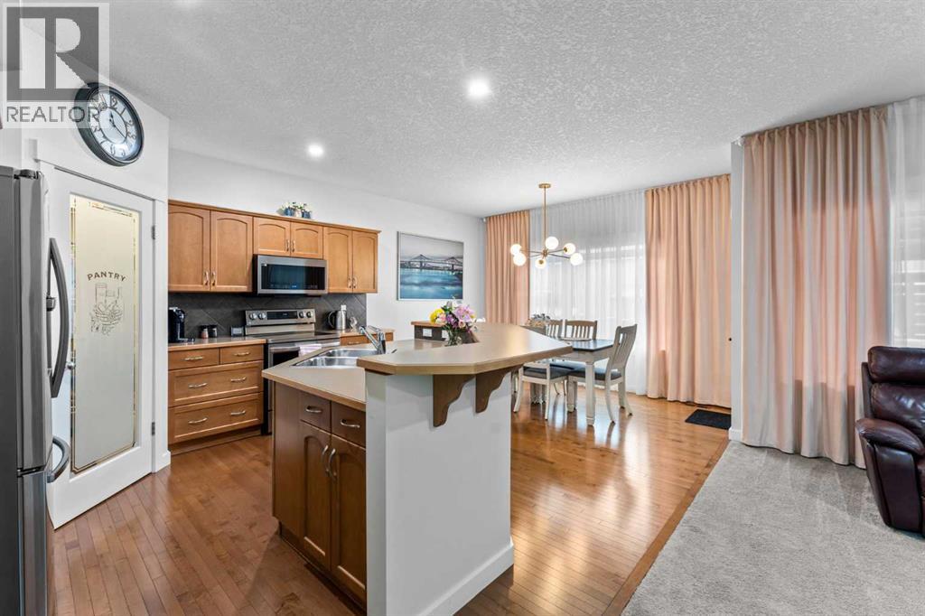 Photo 16 of 44 Copperleaf Way Se, Calgary AB
