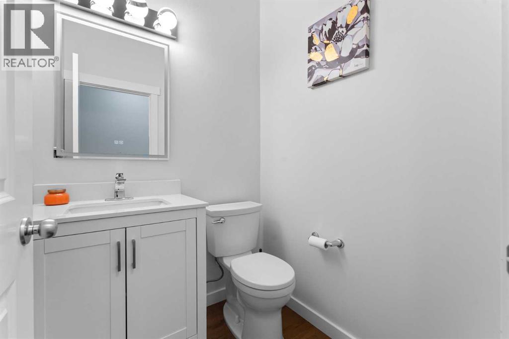 Photo 3 of 44 Copperleaf Way Se, Calgary AB
