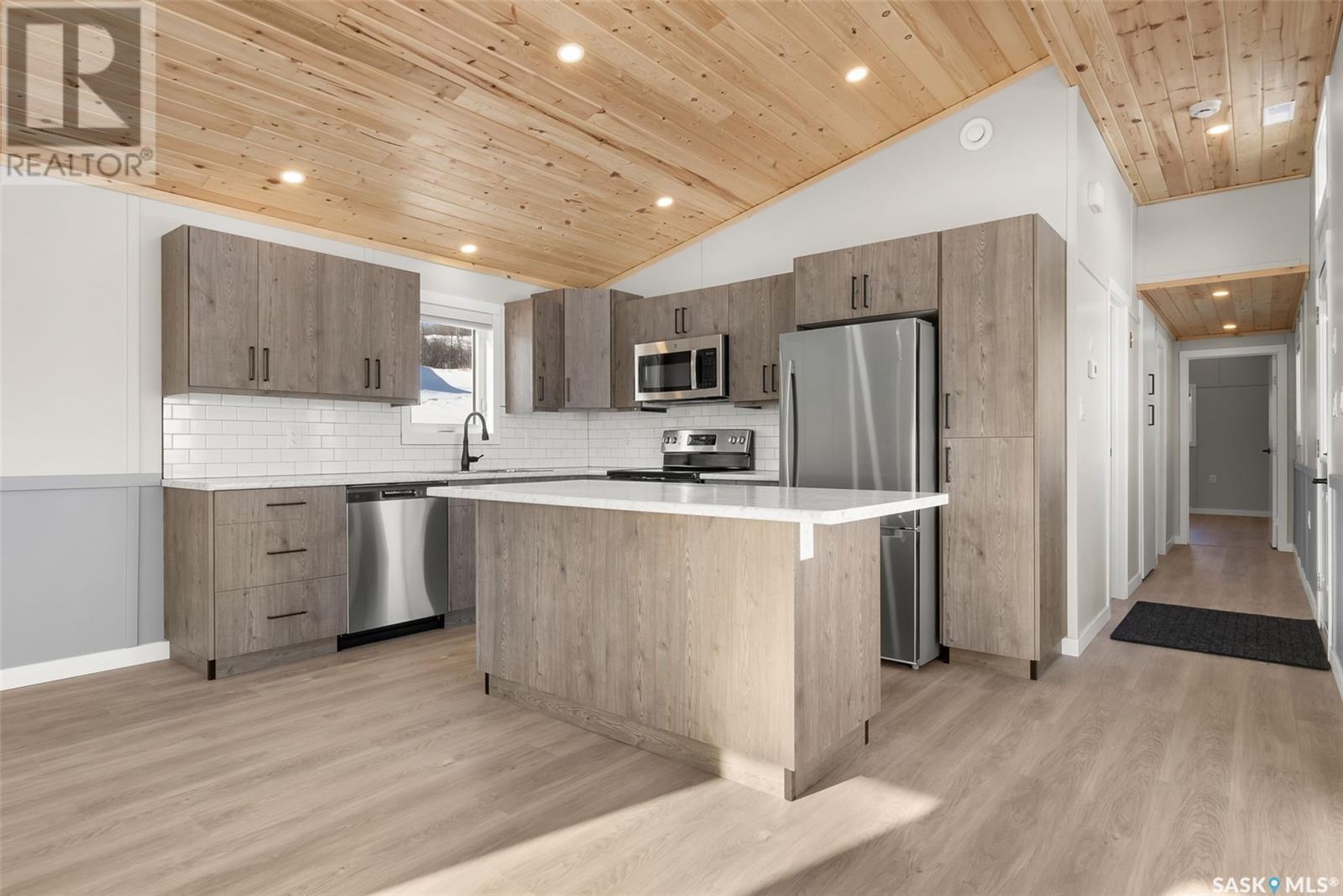 Photo 8 of 913 Pincherry Place E, Katepwa Beach SK