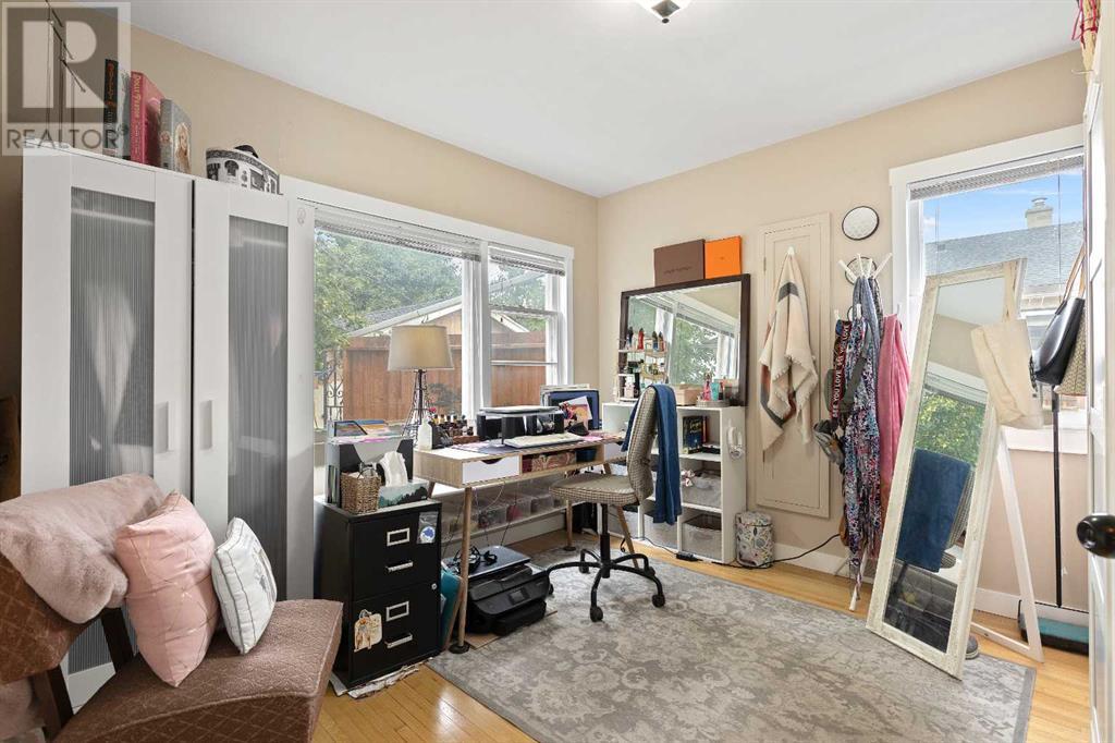 Single Family House Bungalow for Sale in  Mountview Crescent NE Winston Heights/Mountview Calgary 