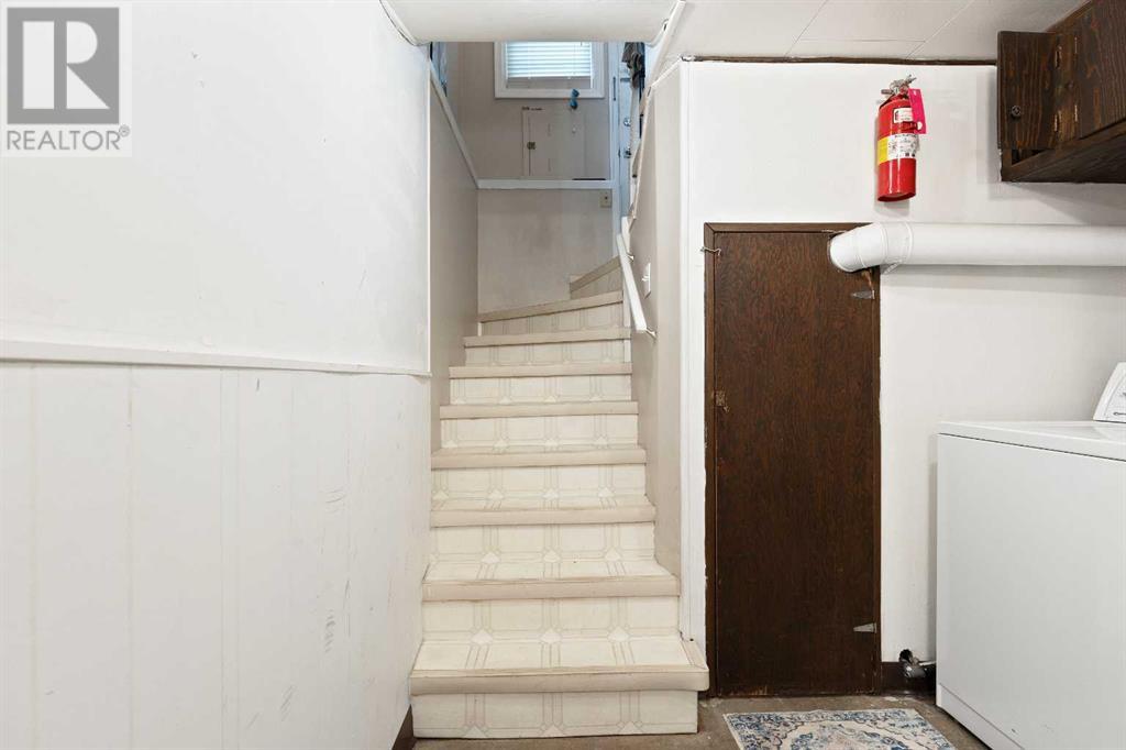 Single Family House Bungalow for Sale in  Mountview Crescent NE Winston Heights/Mountview Calgary 