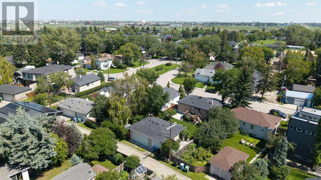 Single Family House Bungalow for Sale in  Mountview Crescent NE Winston Heights/Mountview Calgary 