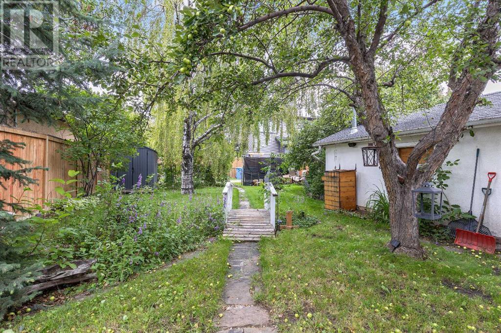 Single Family House Bungalow for Sale in  Mountview Crescent NE Winston Heights/Mountview Calgary 