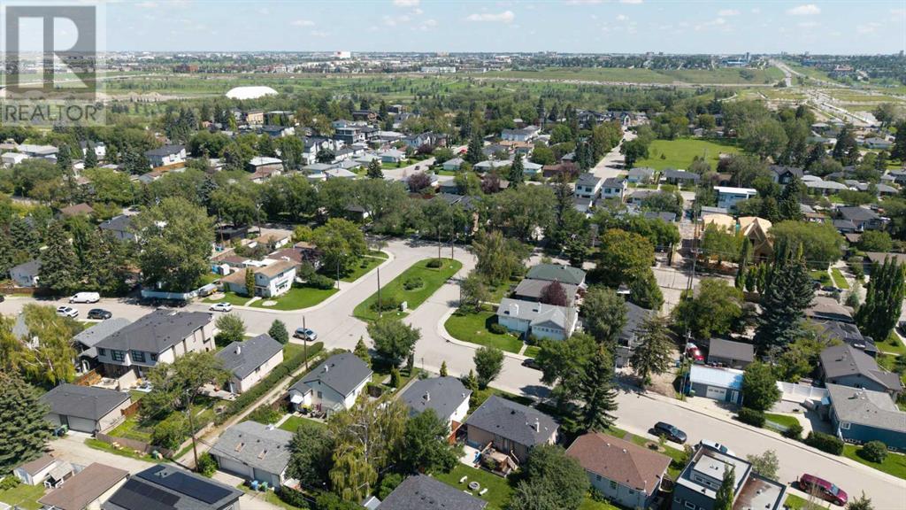 Single Family House Bungalow for Sale in  Mountview Crescent NE Winston Heights/Mountview Calgary 