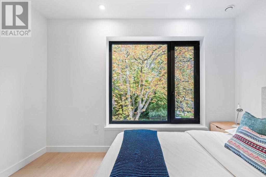 Photo 21 of 1 2936 W 12 Avenue, Vancouver BC