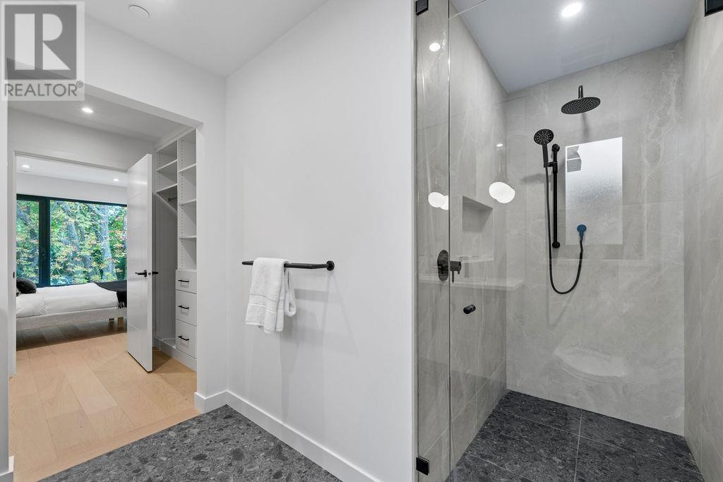 Photo 16 of 1 2936 W 12 Avenue, Vancouver BC