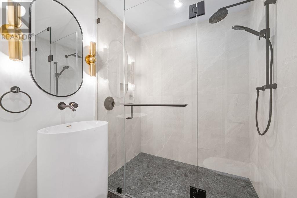 Photo 33 of 1 2936 W 12 Avenue, Vancouver BC