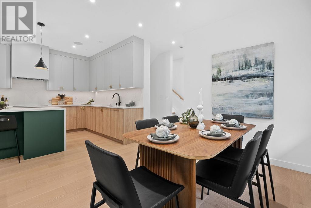 Photo 3 of 1 2936 W 12 Avenue, Vancouver BC