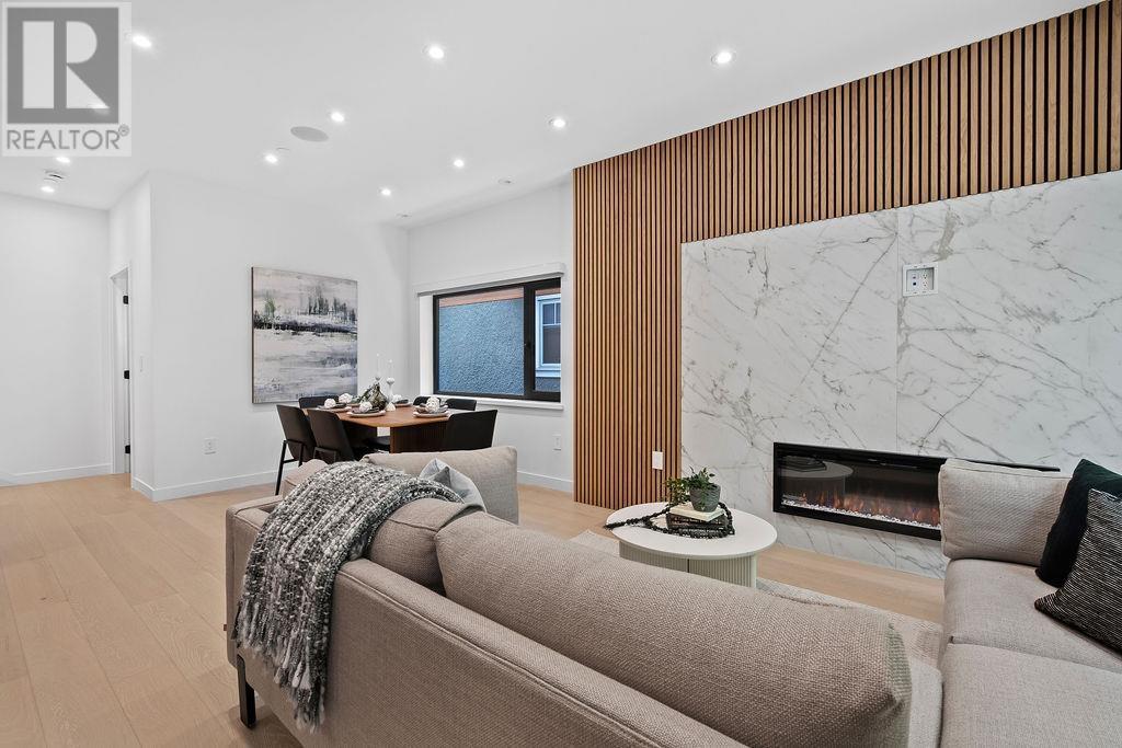 Photo 6 of 1 2936 W 12 Avenue, Vancouver BC