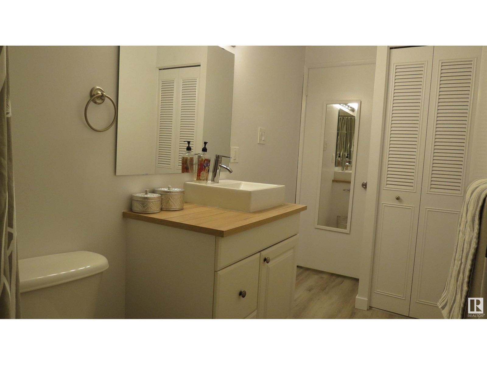 Photo 13 of 102 8314 110 Av Nw, Edmonton AB