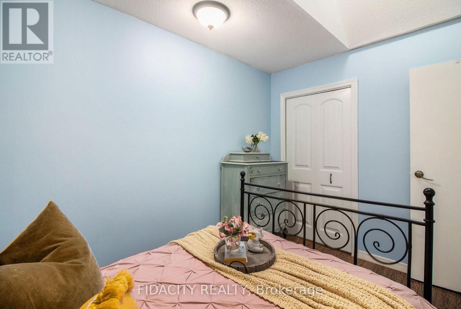 Photo 4 of 180 825 Cahill Drive W, Ottawa ON