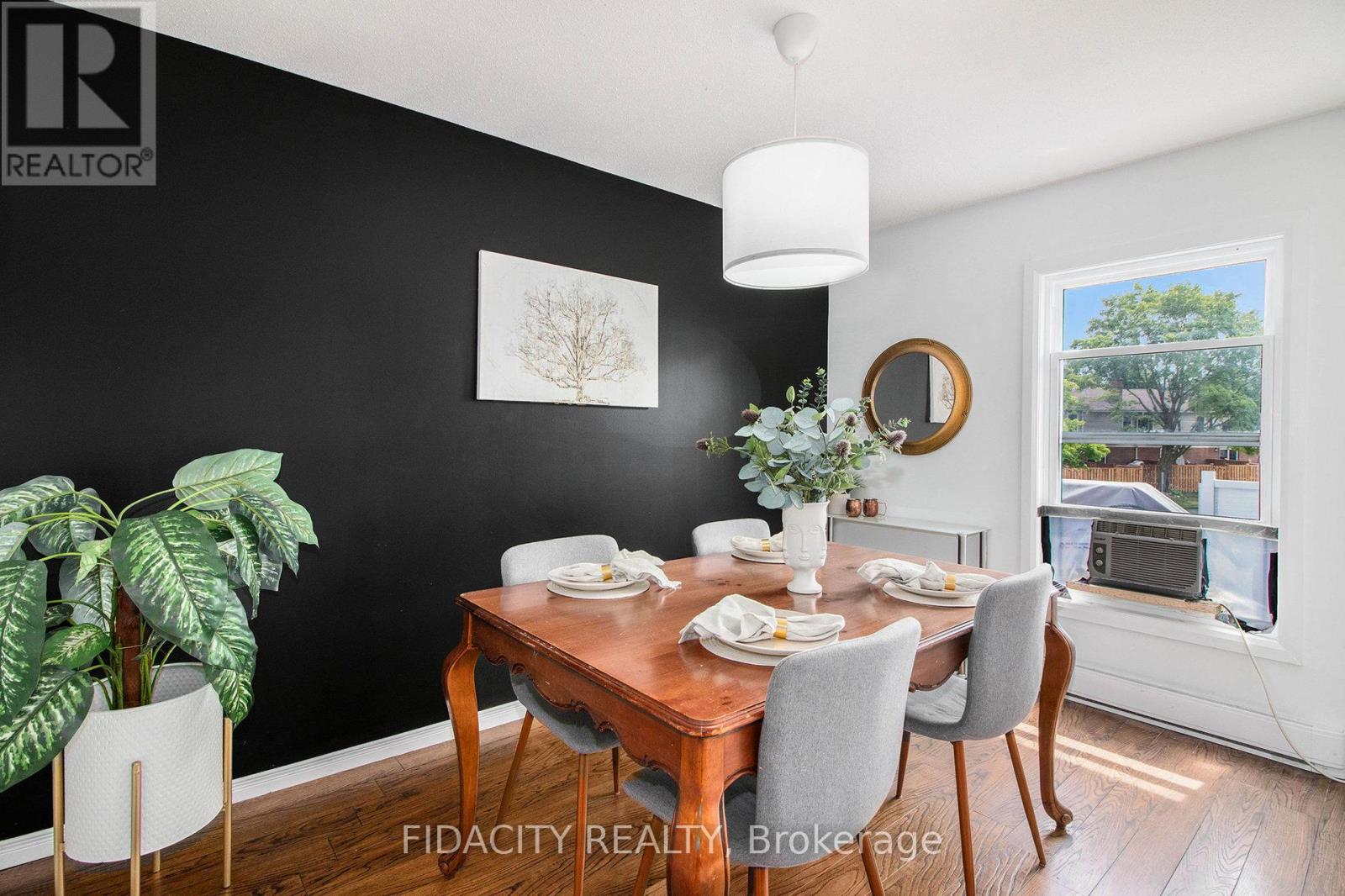 Photo 9 of 180 825 Cahill Drive W, Ottawa ON