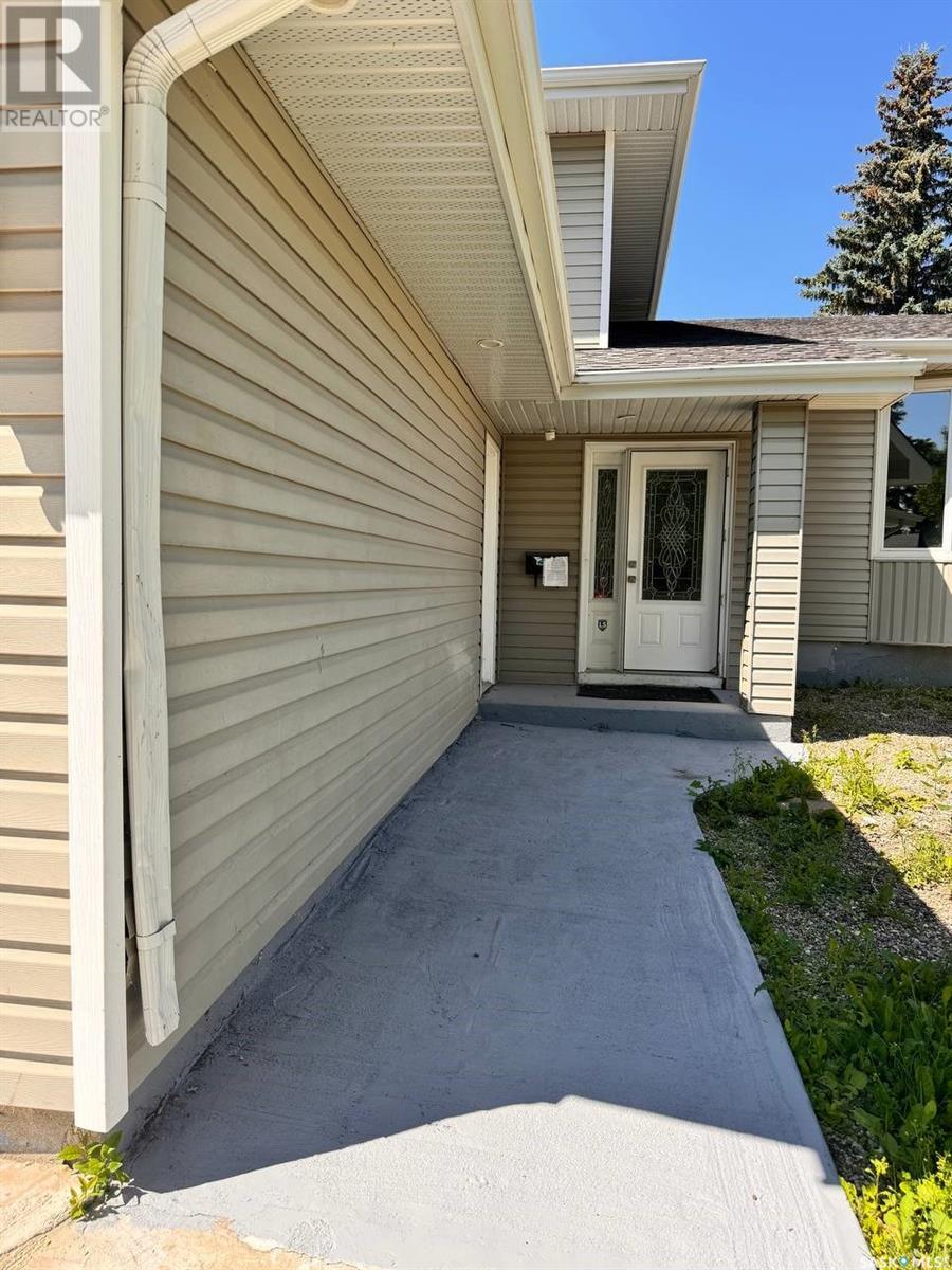 Single Family House for Sale in  MCTAVISH STREET Regina 