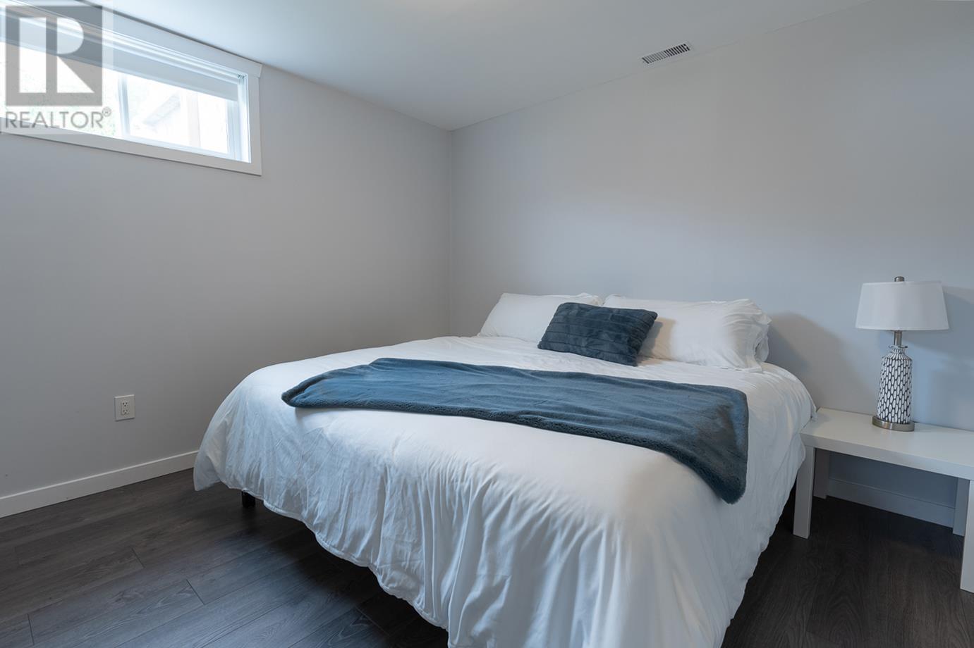1250 9TH AVENUE, Valemount