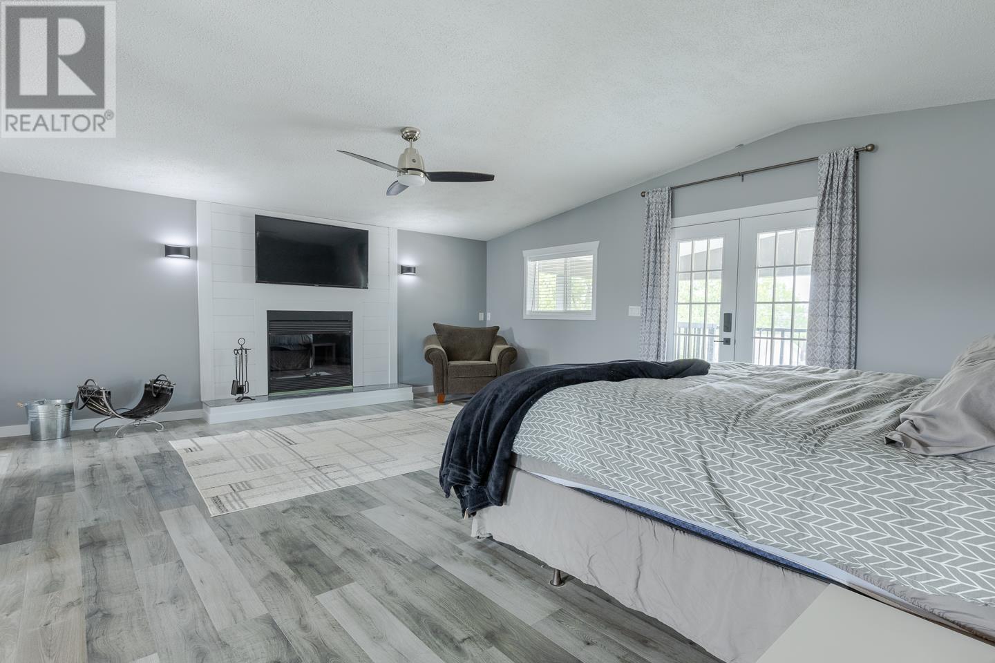 1250 9TH AVENUE, Valemount