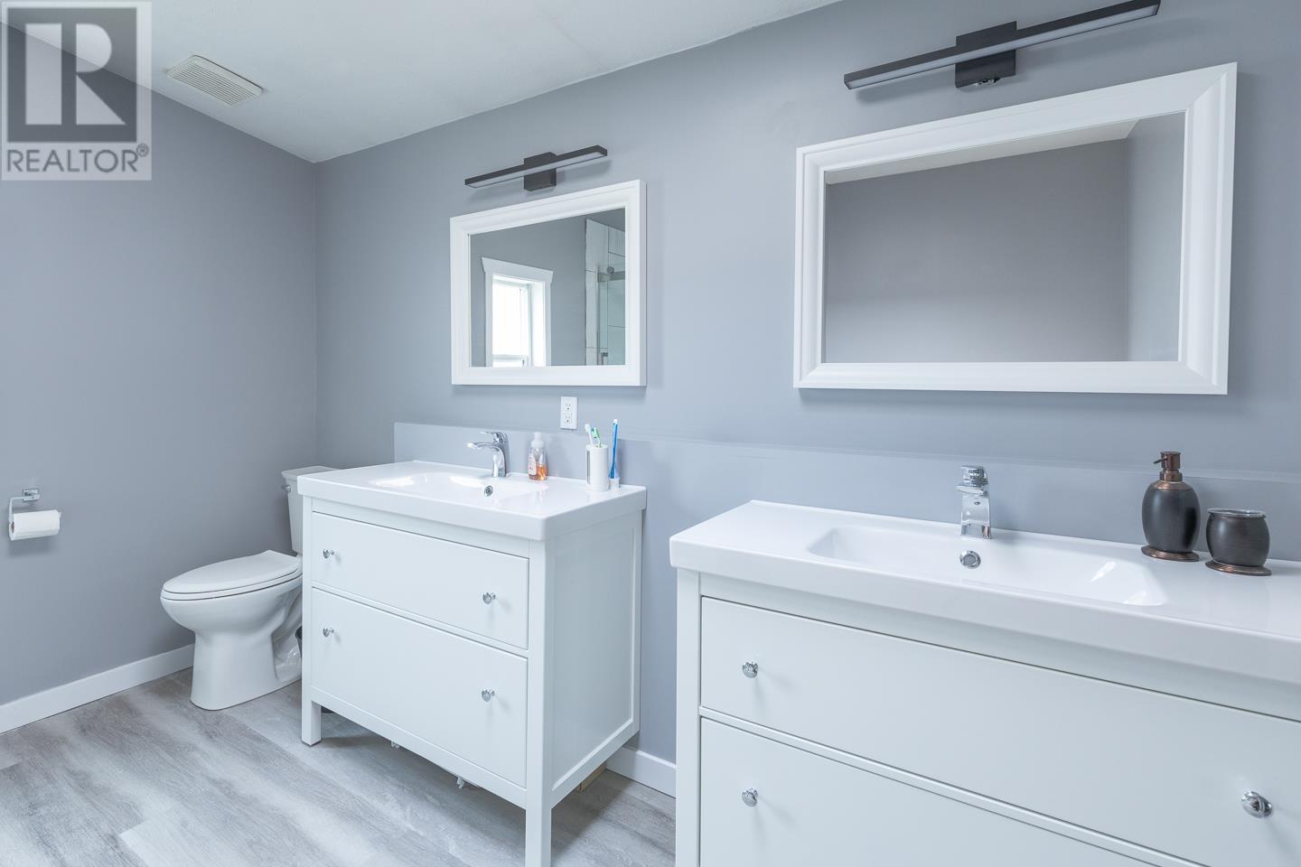 1250 9TH AVENUE, Valemount