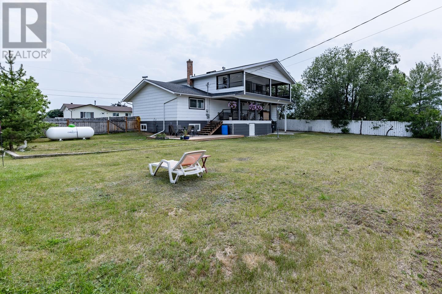 1250 9TH AVENUE, Valemount