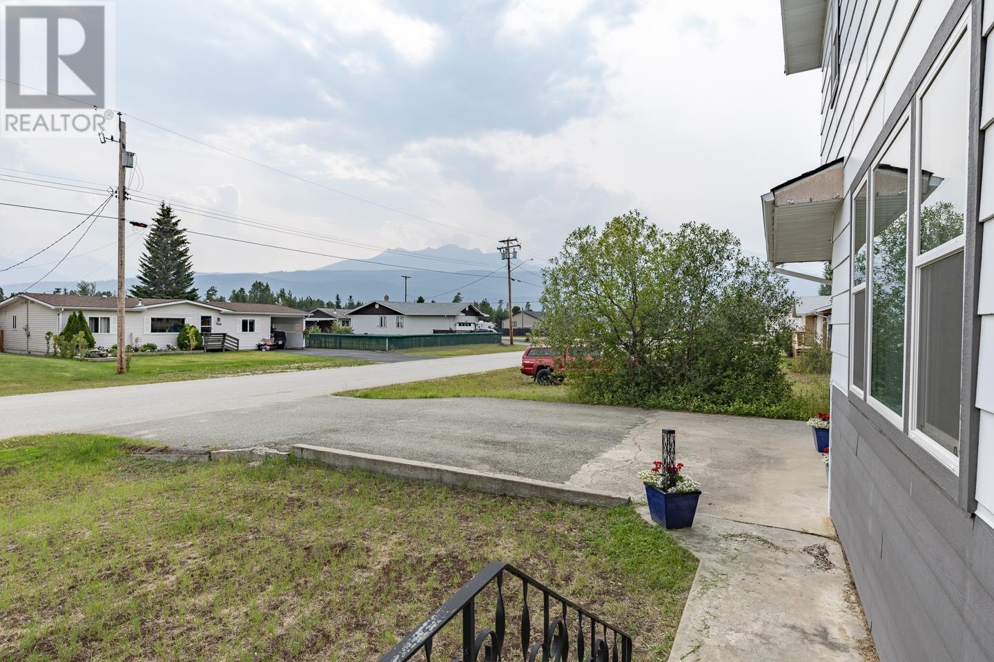 1250 9TH AVENUE, Valemount